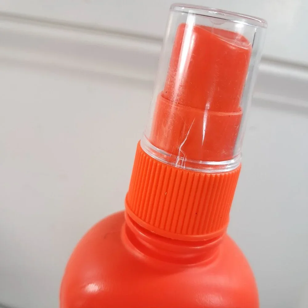 Johnson's Kids NO MORE TANGLES Spray‎ STRAWBERRY SENSATION 10oz kids hair READ
